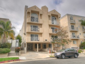 Wonderful, Single level Condominium in the Heart of Brentwood!